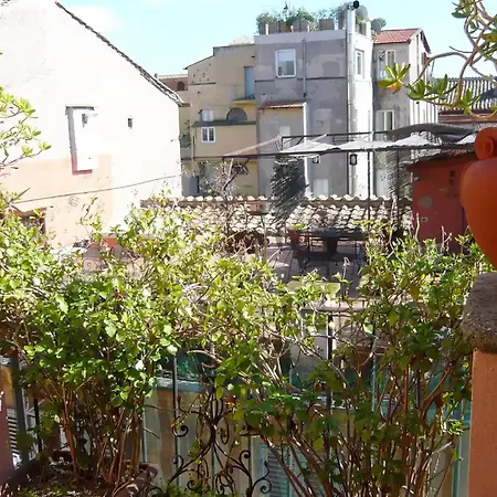 Laurina 4 - Locappart Rom